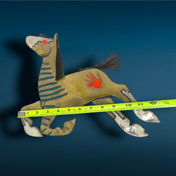 Vintage 1995 Native American Pawnee Austin Real Rider Sioux Pony Pottery Decor - Picture 8 of 8